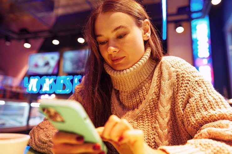 Antarmuka permainan Pragmatic Play di platform gg777 menampilkan slot dan opsi meja langsung